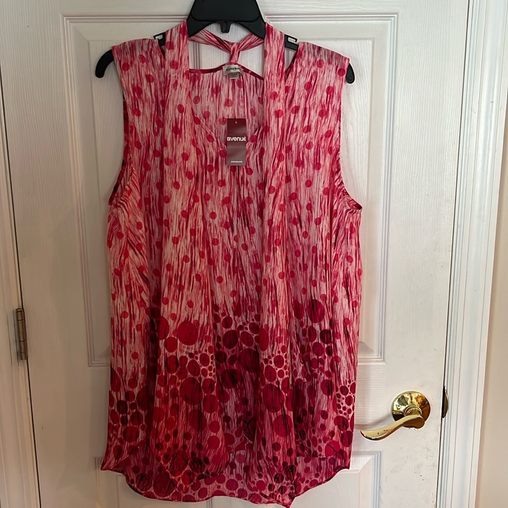 Avenue sleeveless blouse in pink size 14/16 NWT has attached scarf
